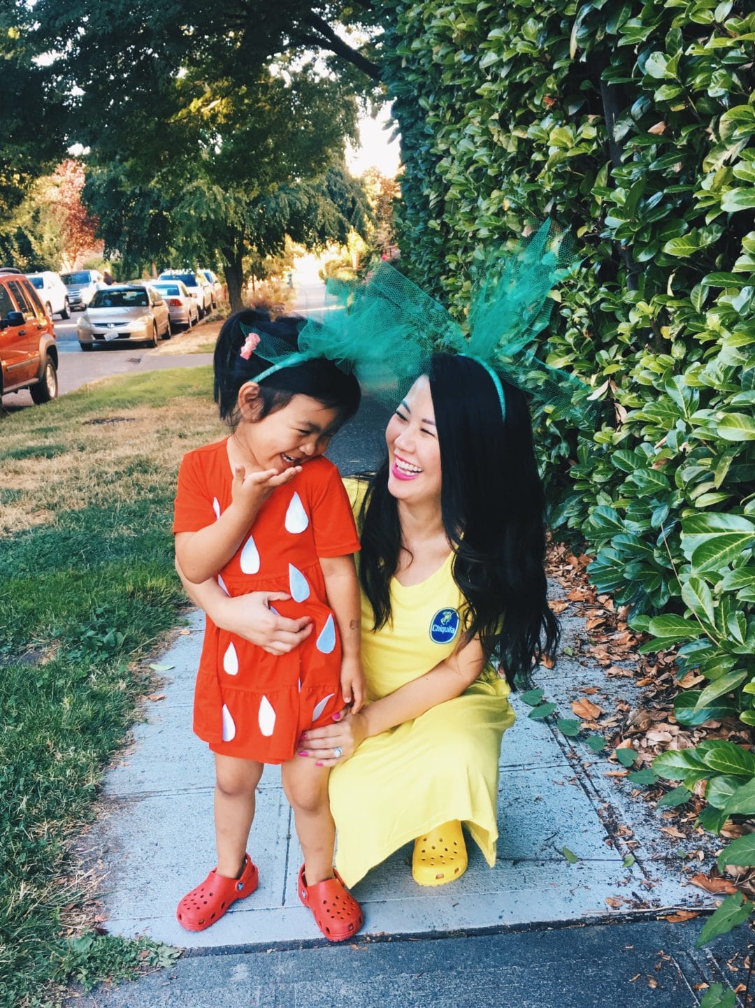 The easiest halloween costume for mommy and daughter!