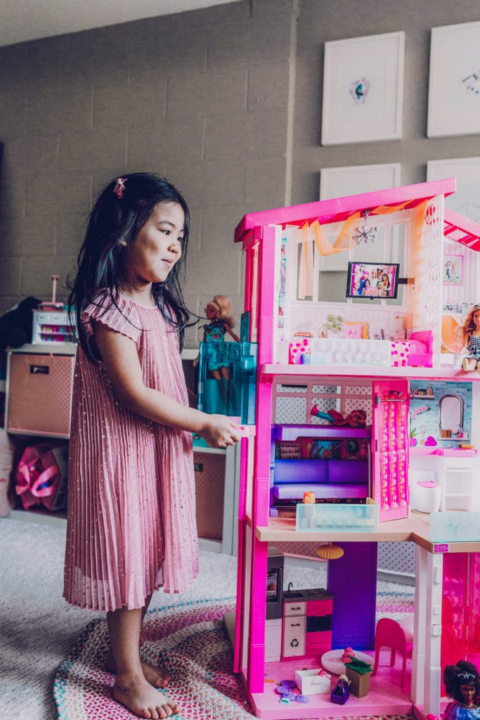 Barbie Dreamhouse Gifts for Girls Review