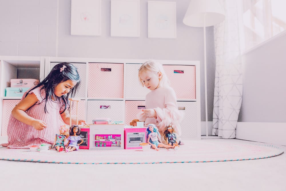 Barbie Ultimate Kitchen kids toys review