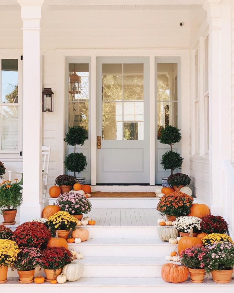Classic Farmhouse Fall Front Porch Decor Inspiration 