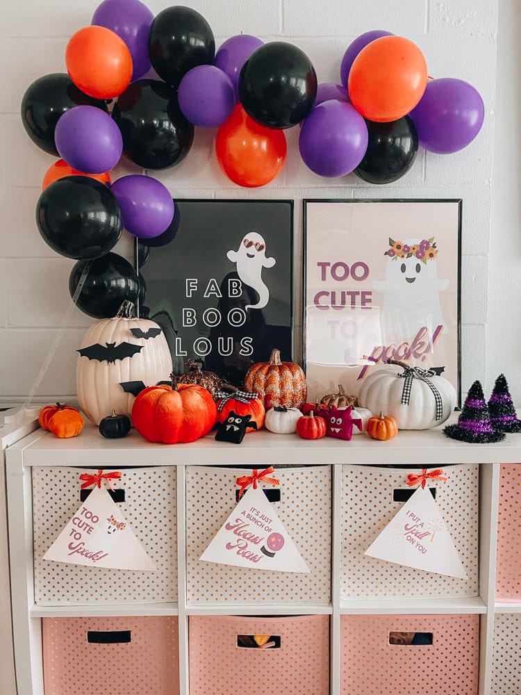 How to decorate your kids playroom for Halloween