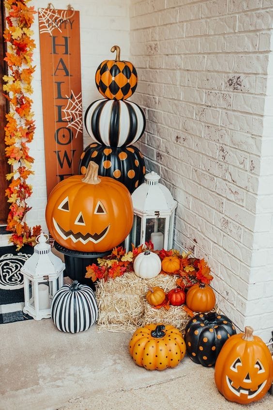 Black, white and orange Halloween front porch decor