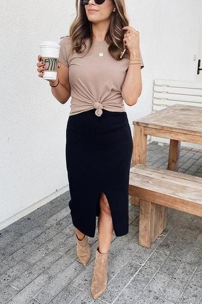 Casual black clearance pencil skirt outfit