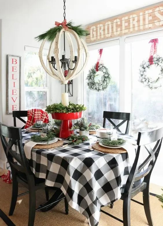 Kitchen Table Christmas Decor Ideas - Farmhouse table
