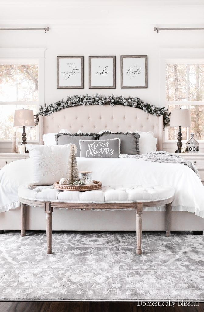 cozy pretty christmas bedroom decor