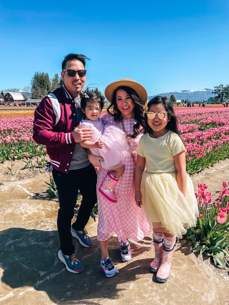 spring family photo outfit ideas