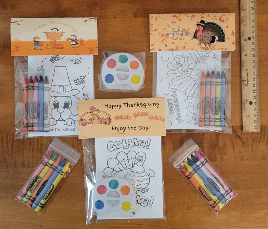 Thanksgiving Crayons or Painting Favor Bags