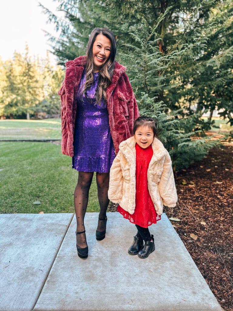 holiday outfits for mom and daughter